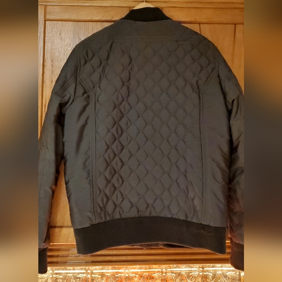 H&M Forest Green Quilted Bomber Jacket for Men - Picture 2 of 2